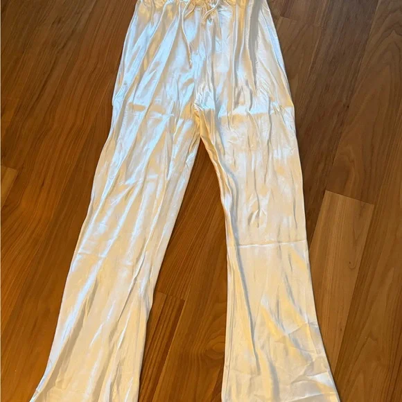 DISSH Mya Satin Cream Wide-Leg Drawstring Pants - Picture 3 of 4